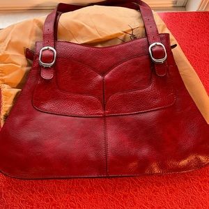 Like new Patricia Nash Parigi bag in gorgeous Red!